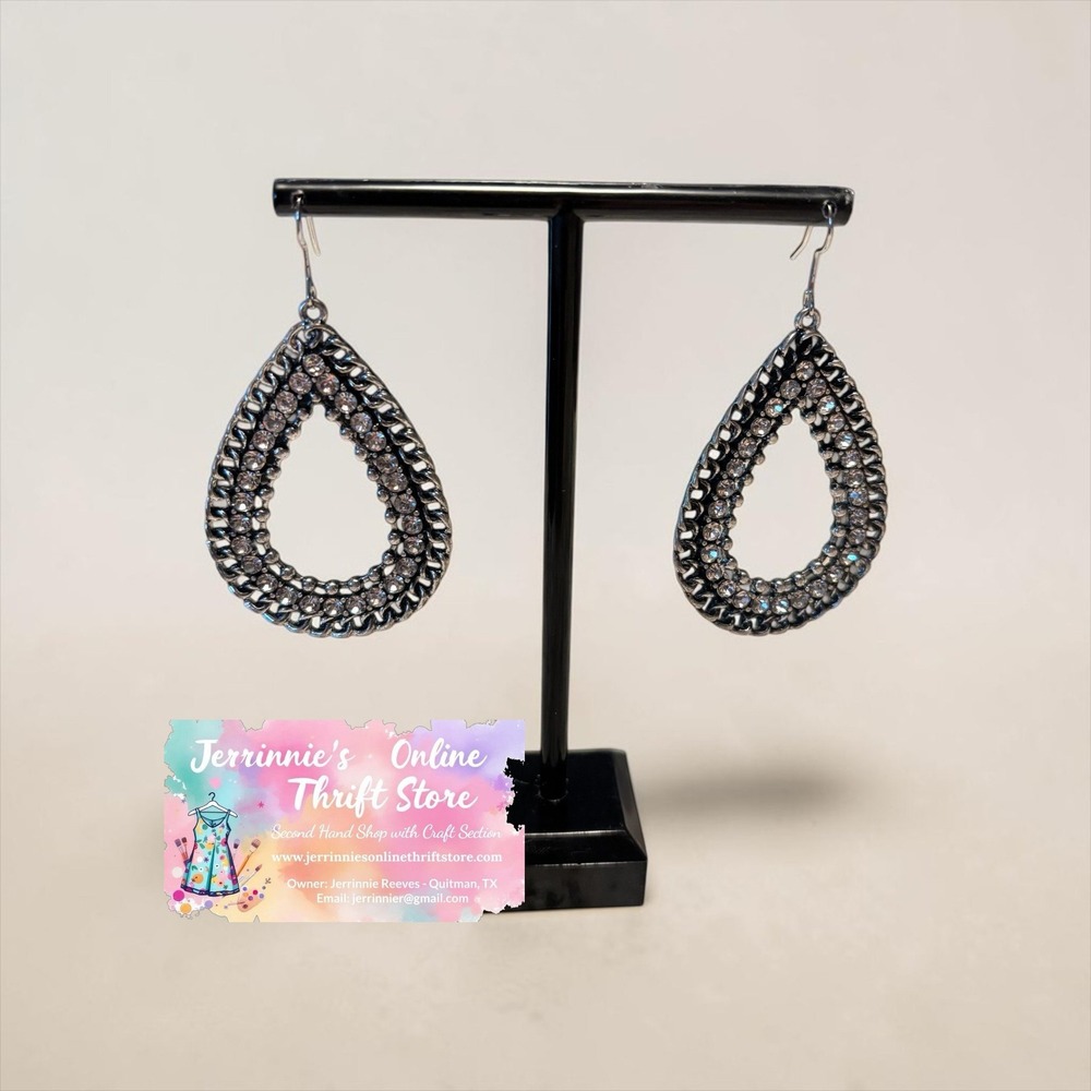 Silver Tone Rhinestone Chain Link Teardrop Dangle Earrings Fishhook Pierced